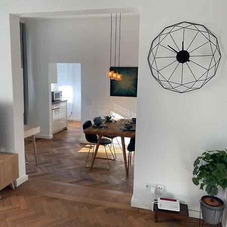 Grosse Wohnung In Westend Munchen Bagian luar foto