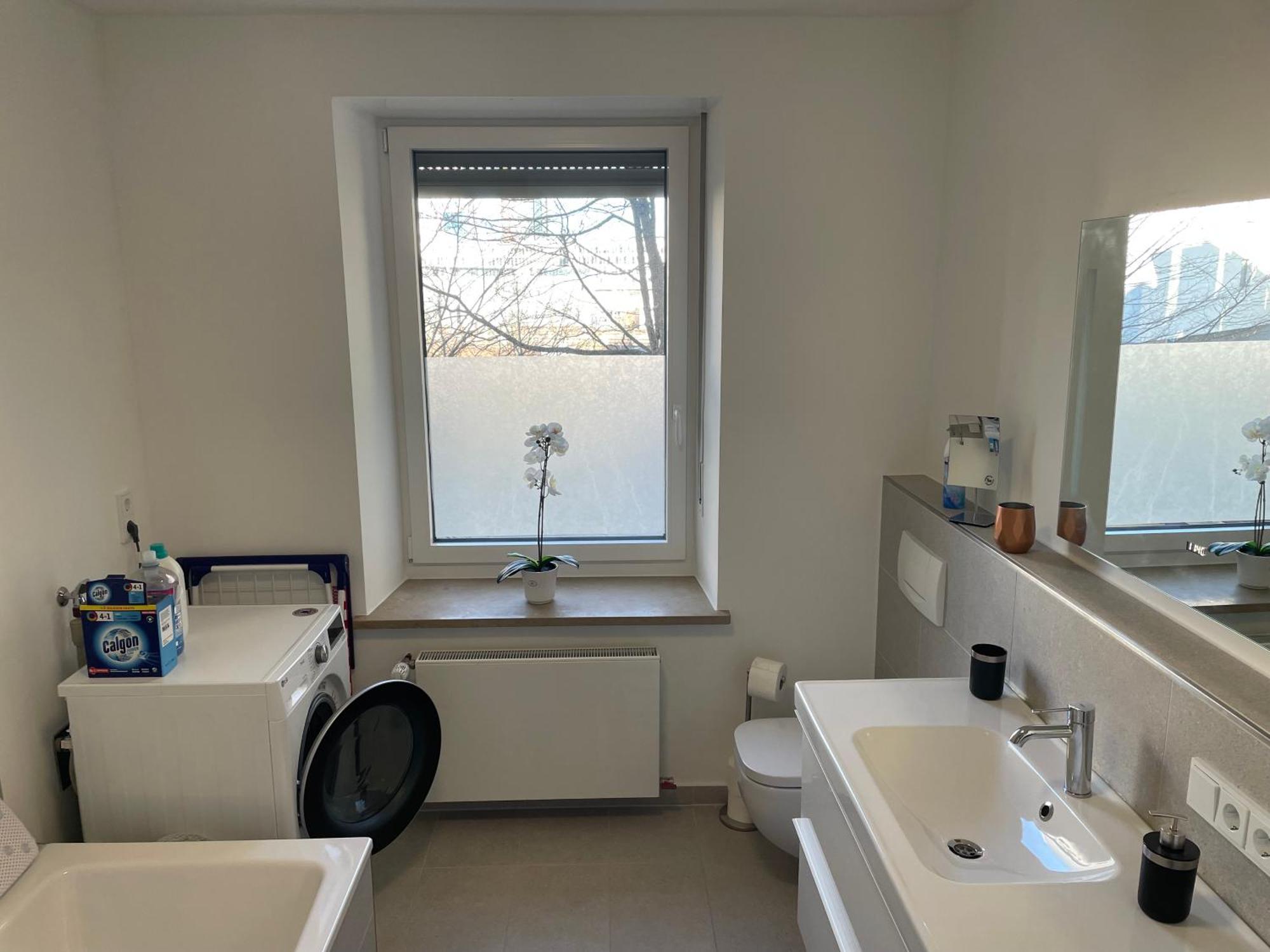Grosse Wohnung In Westend Munchen Bagian luar foto